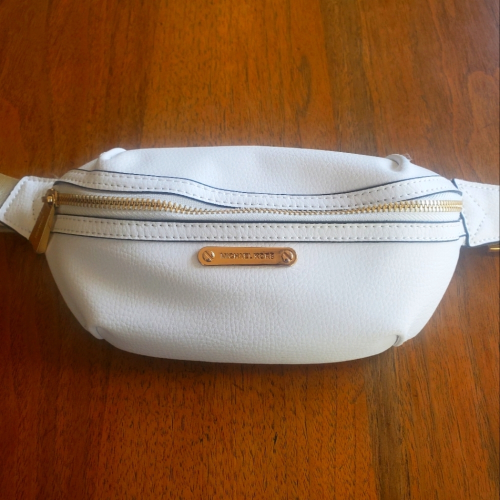 NWT Michael Kors White Fanny Pack / Waist Belt